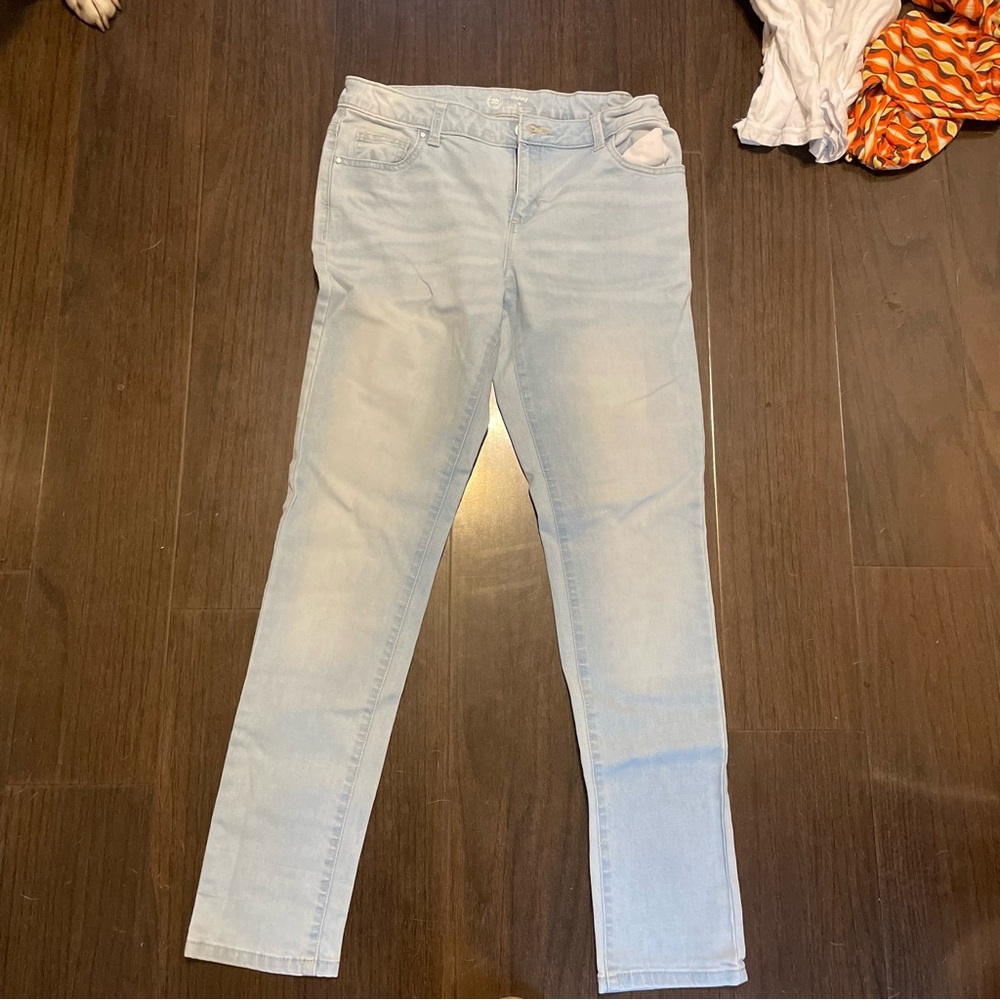 Light washed blue jeans